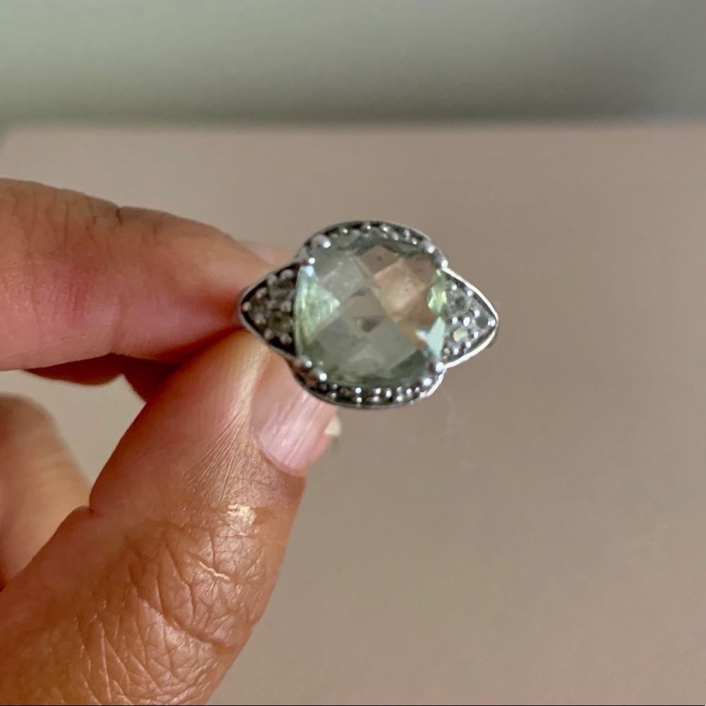 Delmar Silver diamond💎flanked Green Amethyst Ring